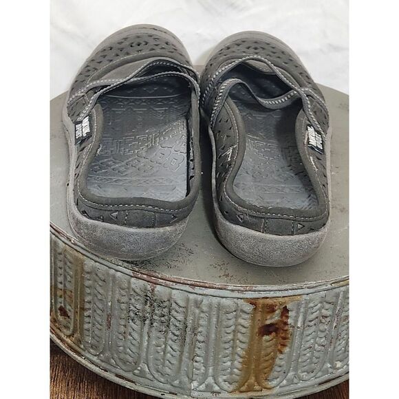 Muk Luk Erin Walking Flats Size 8.5 HEAL STRAP REMOVED! - Picture 2 of 6